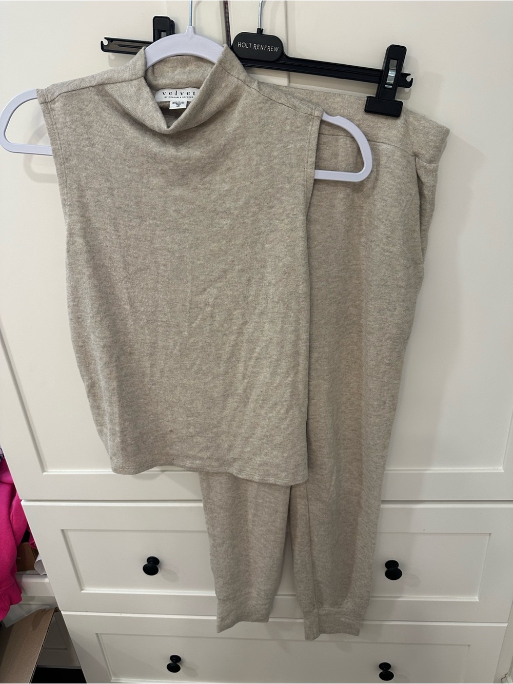 Velvet by Graham & Spencer Beige Knit Sleeveless Mock-Neck Top & Joggers
